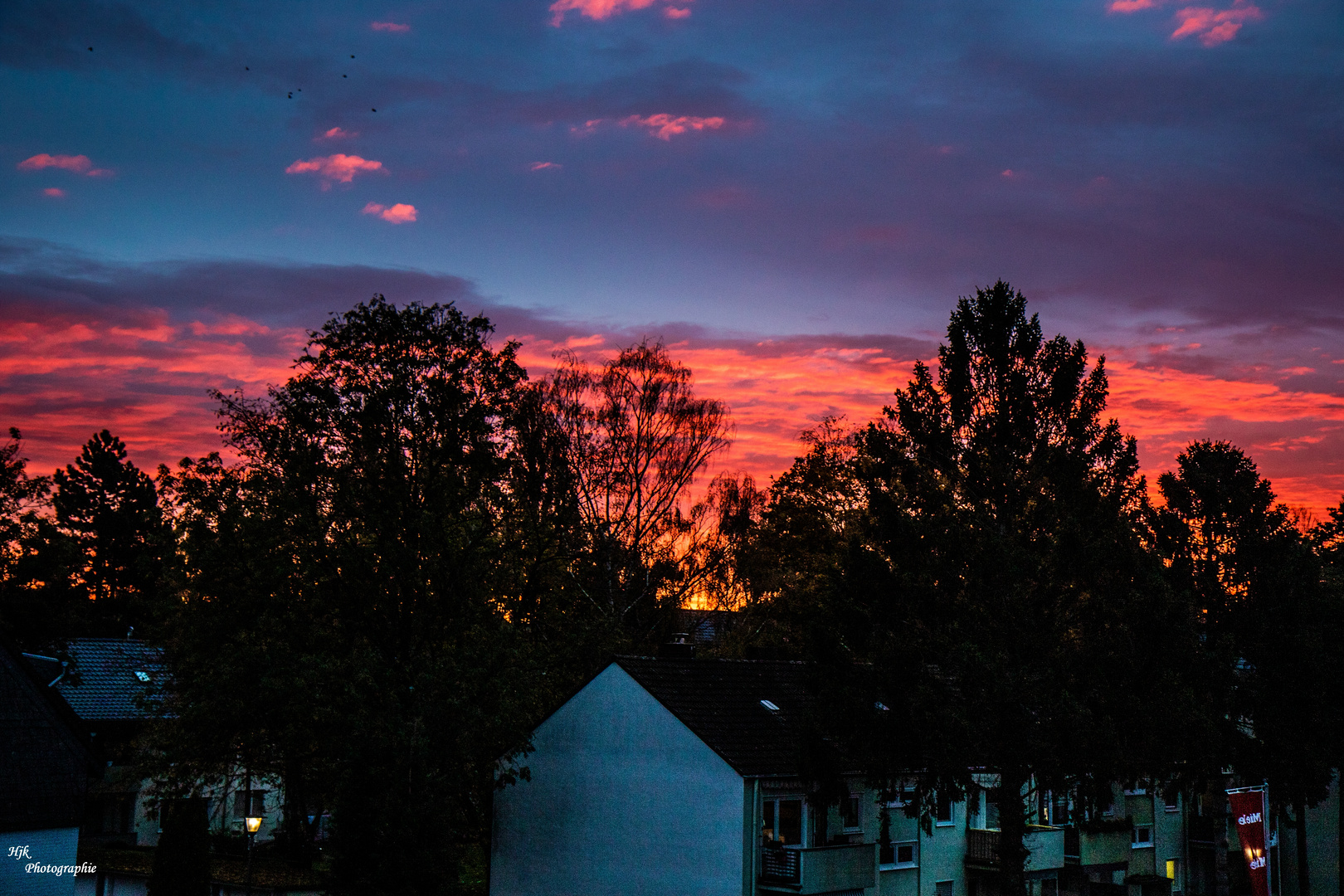 Der Himmel brennt