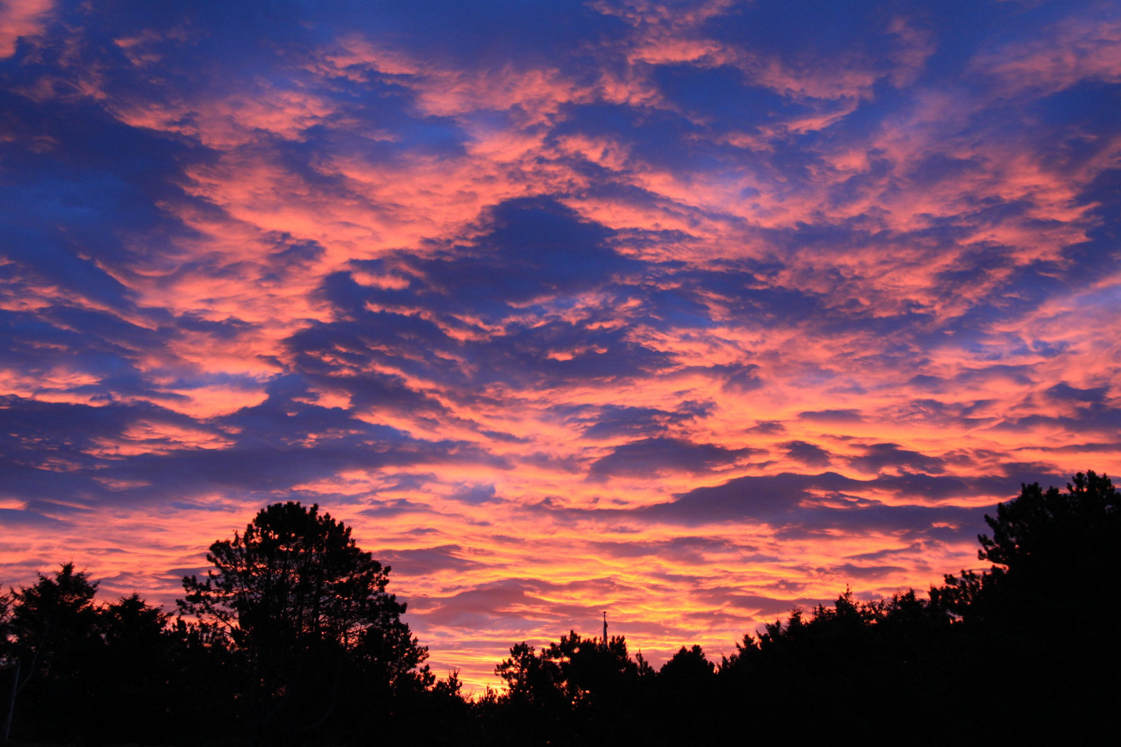 Der Himmel brennt