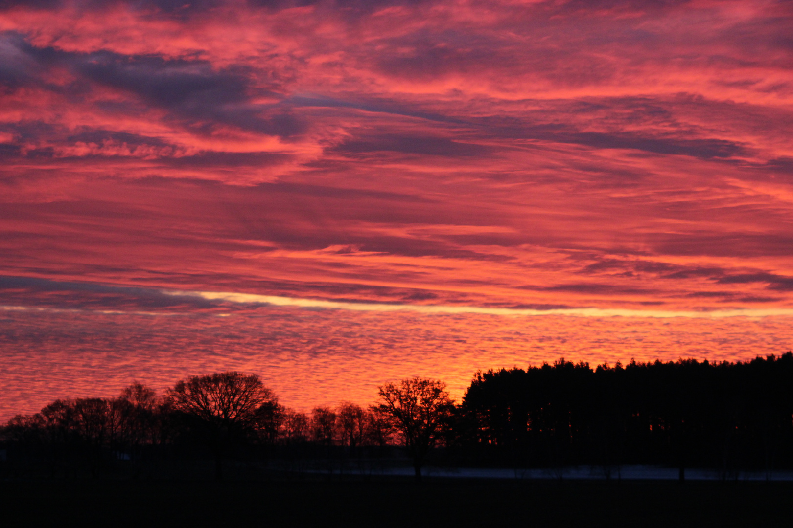 Der Himmel brennt