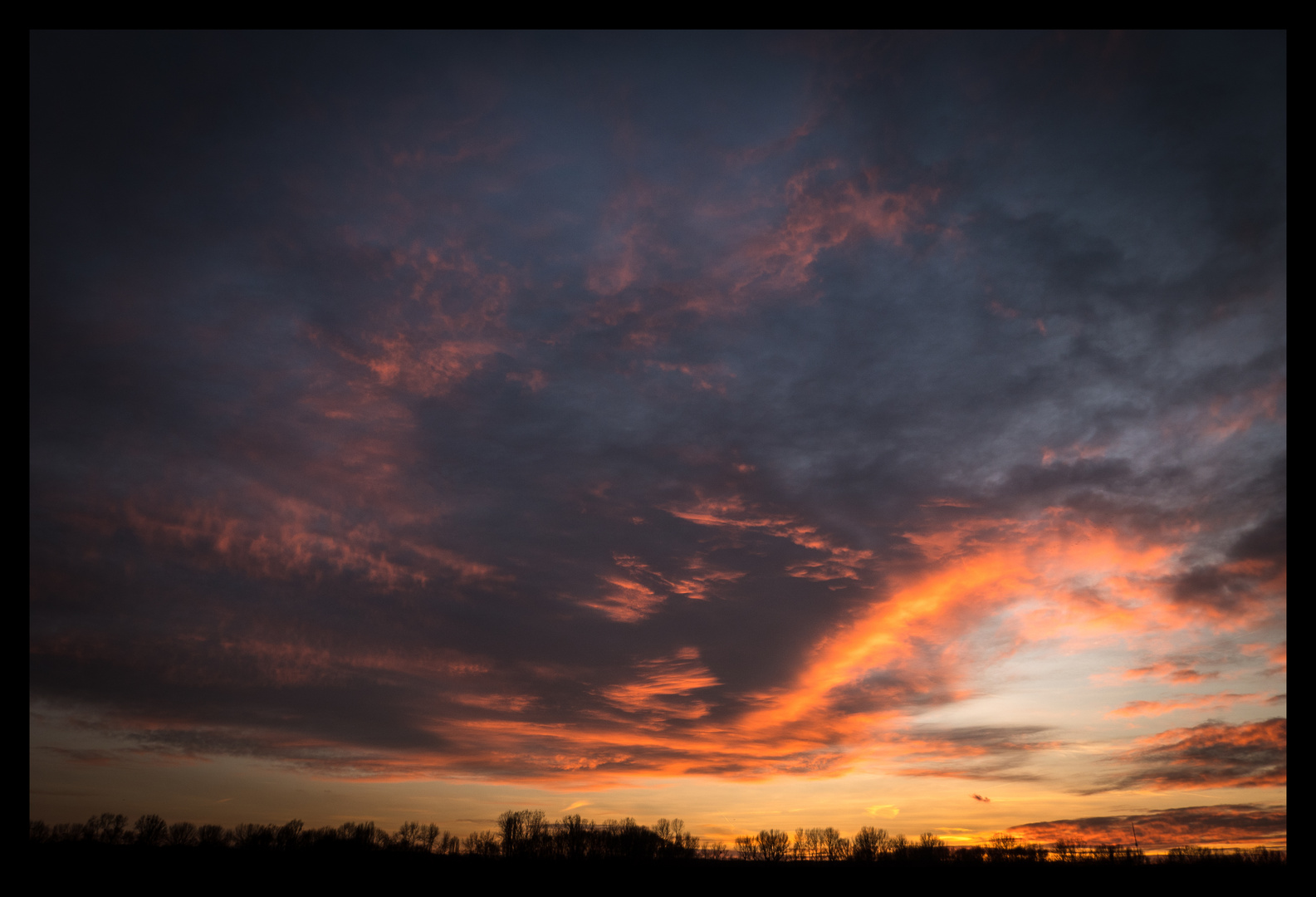 Der Himmel brennt