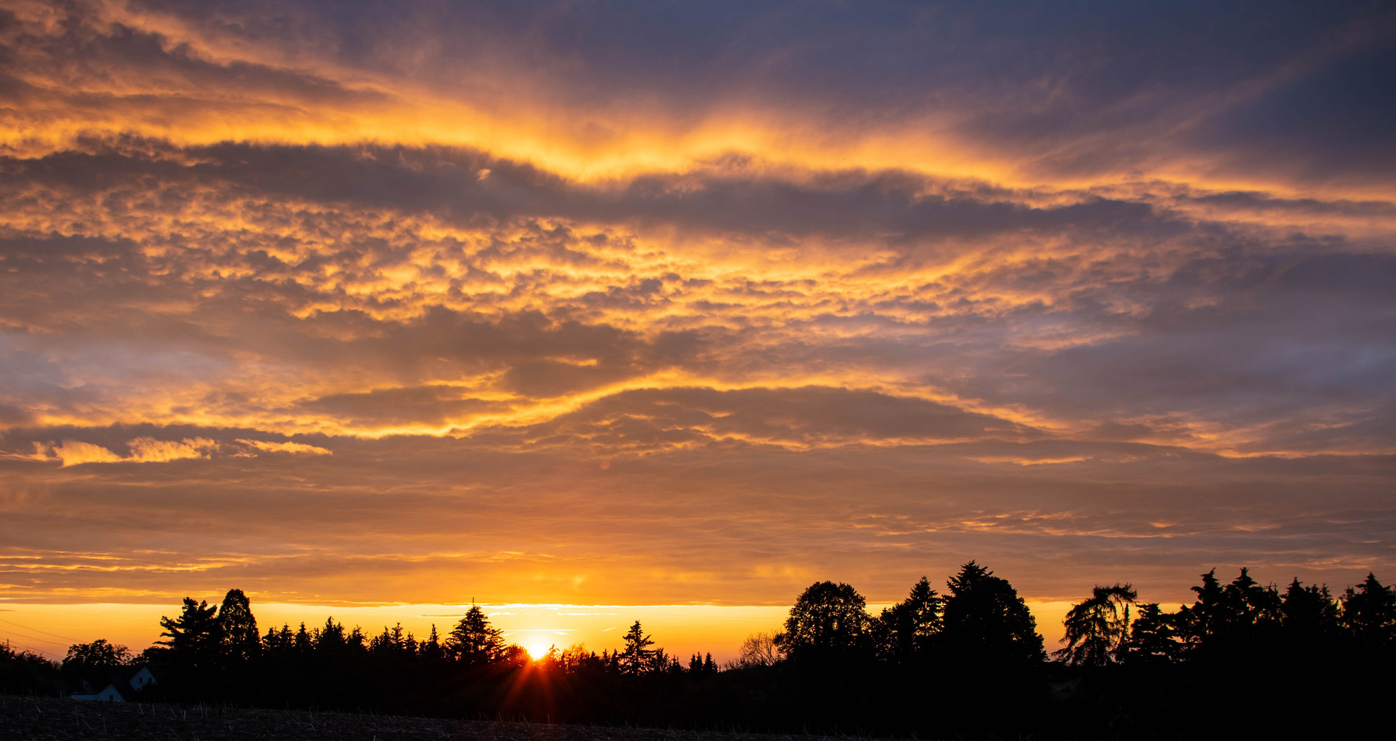 Der Himmel brennt