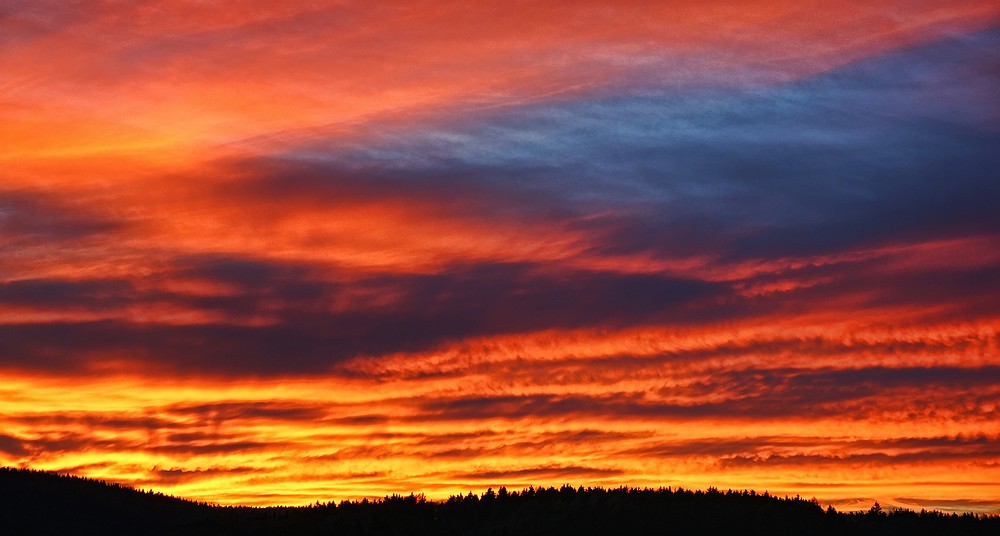 Der Himmel brennt