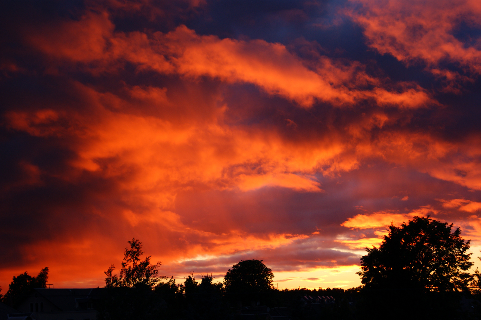 Der Himmel brennt