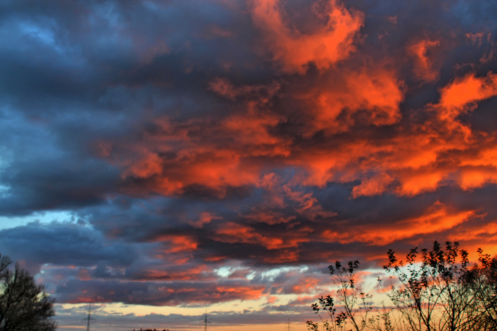 Der Himmel brennt