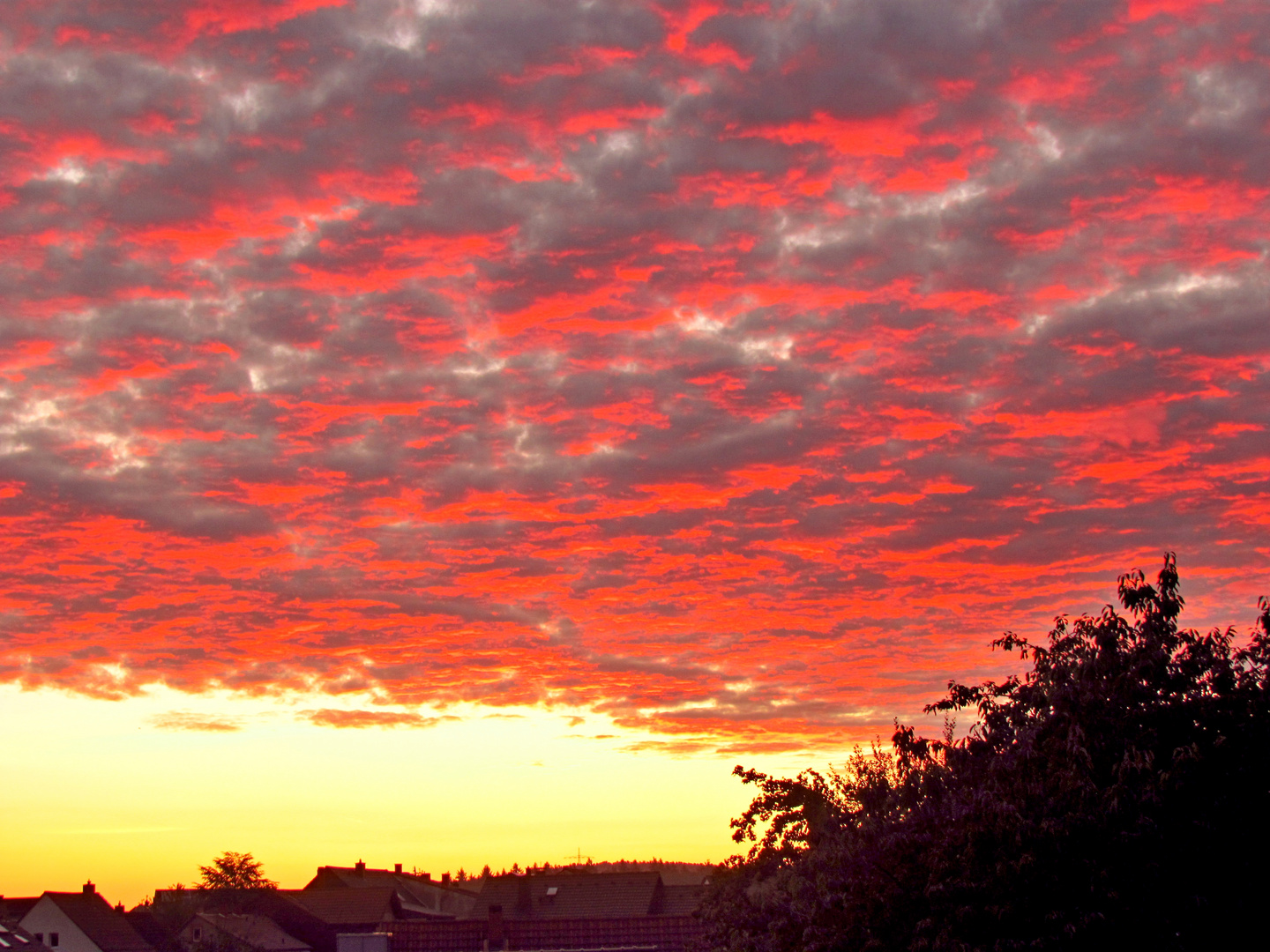 Der Himmel brennt !