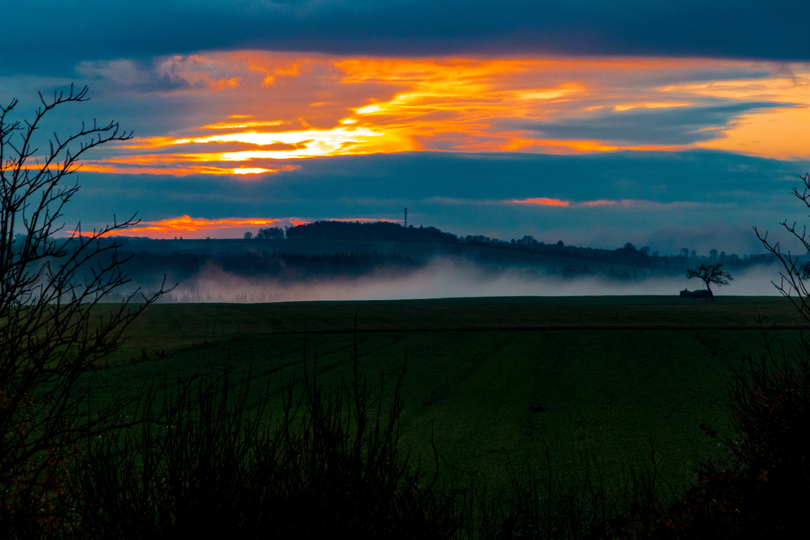 Der Himmel brennt