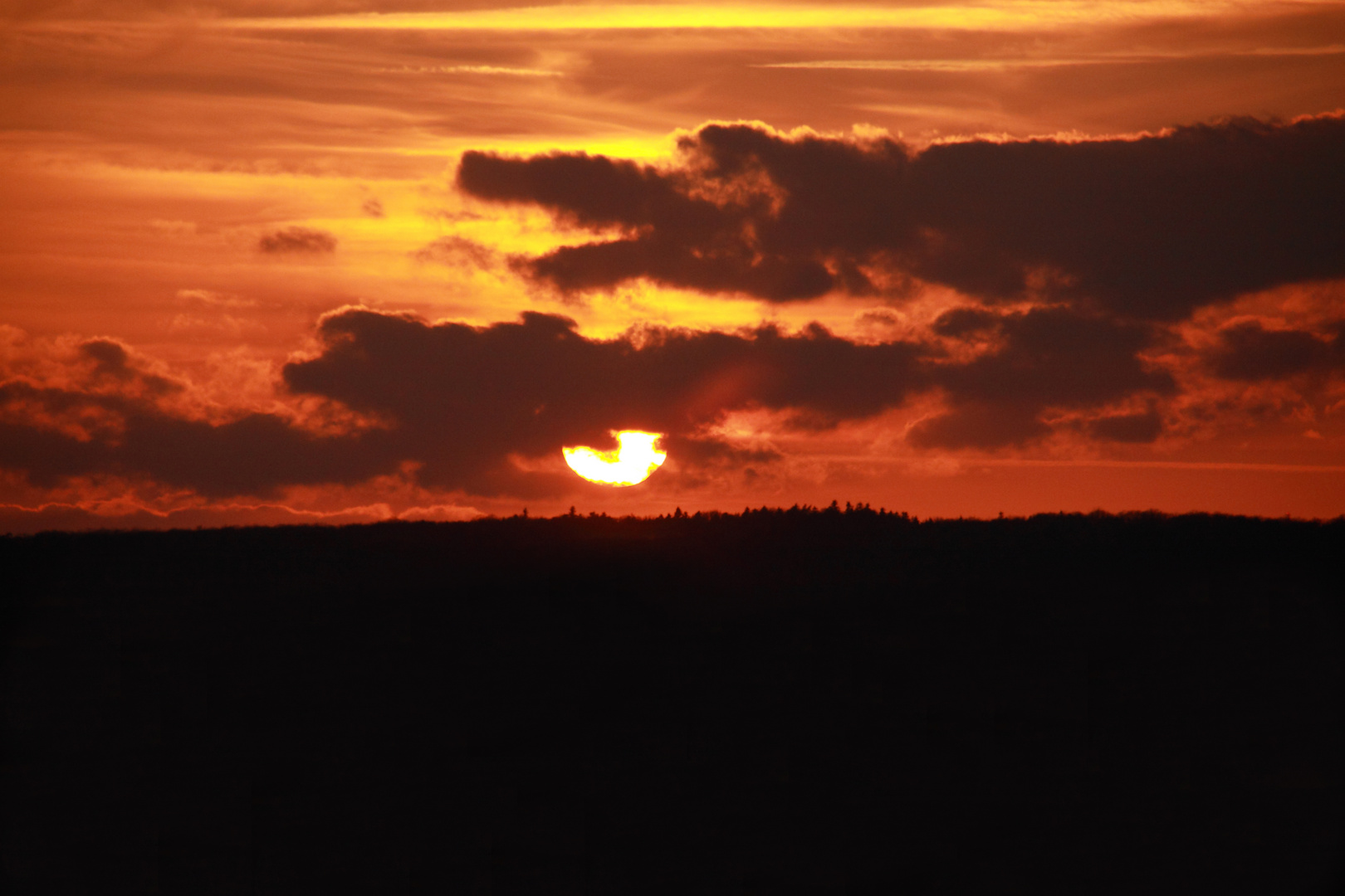 Der Himmel brennt