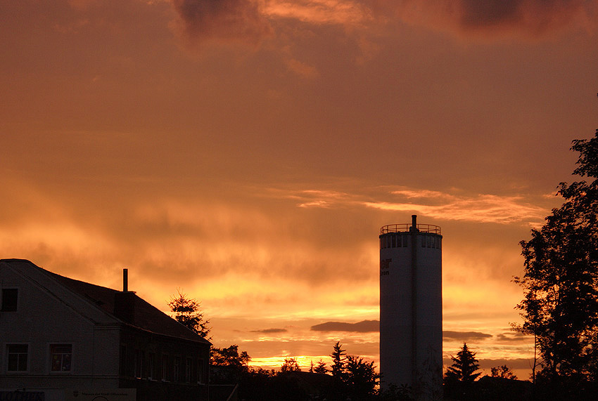 Der Himmel brennt