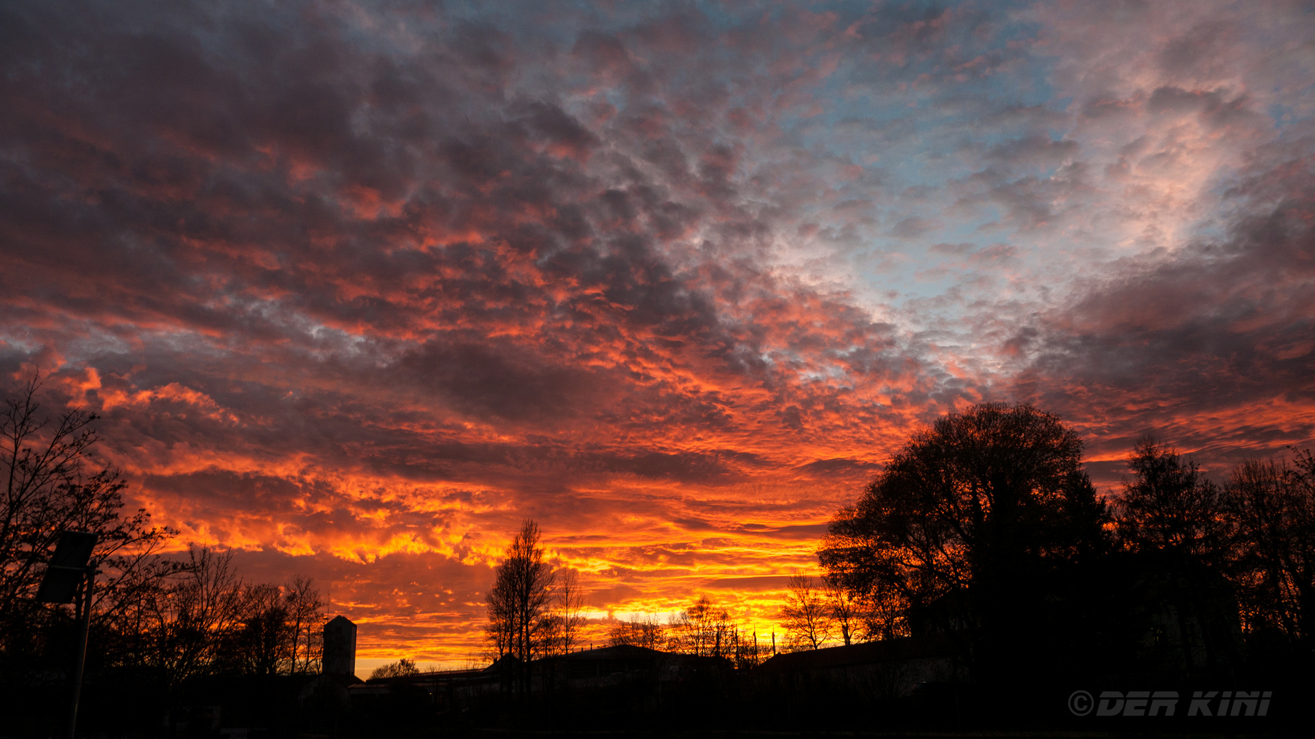 Der Himmel brennt