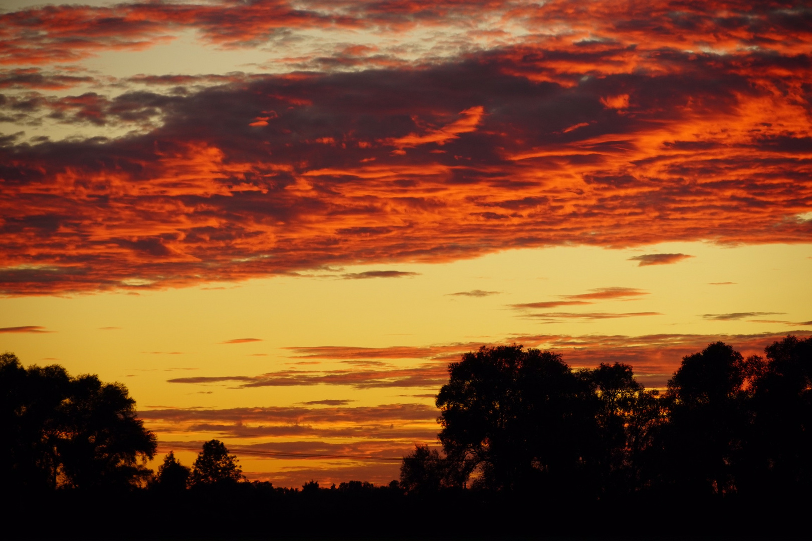 Der Himmel brennt