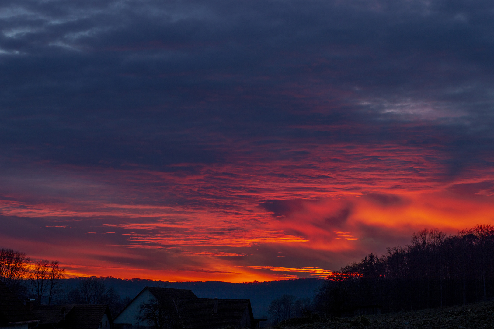 Der Himmel brennt