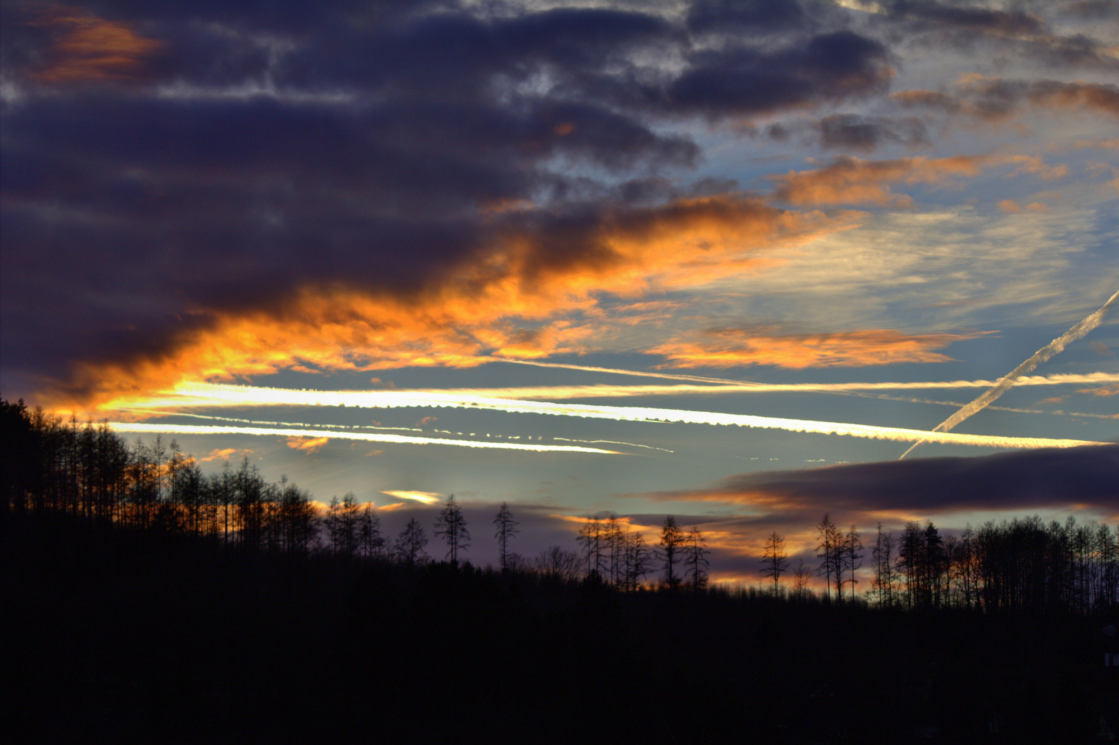 Der Himmel brennt