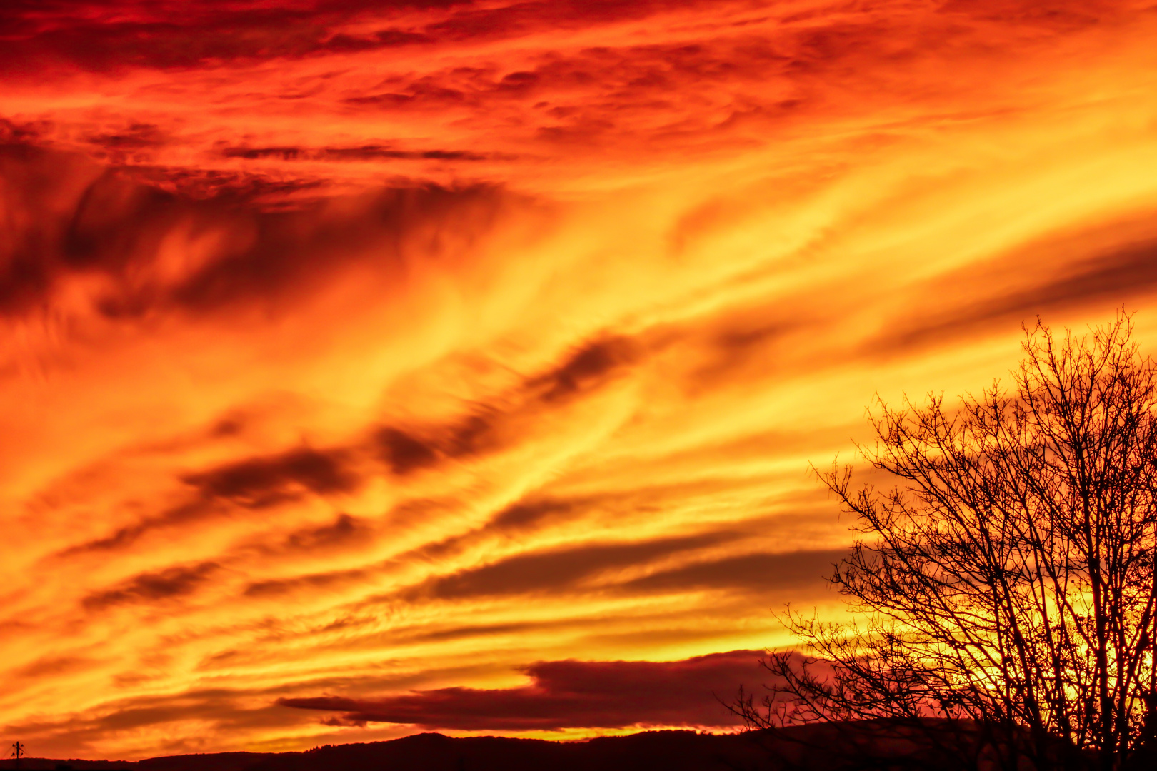 Der Himmel brennt