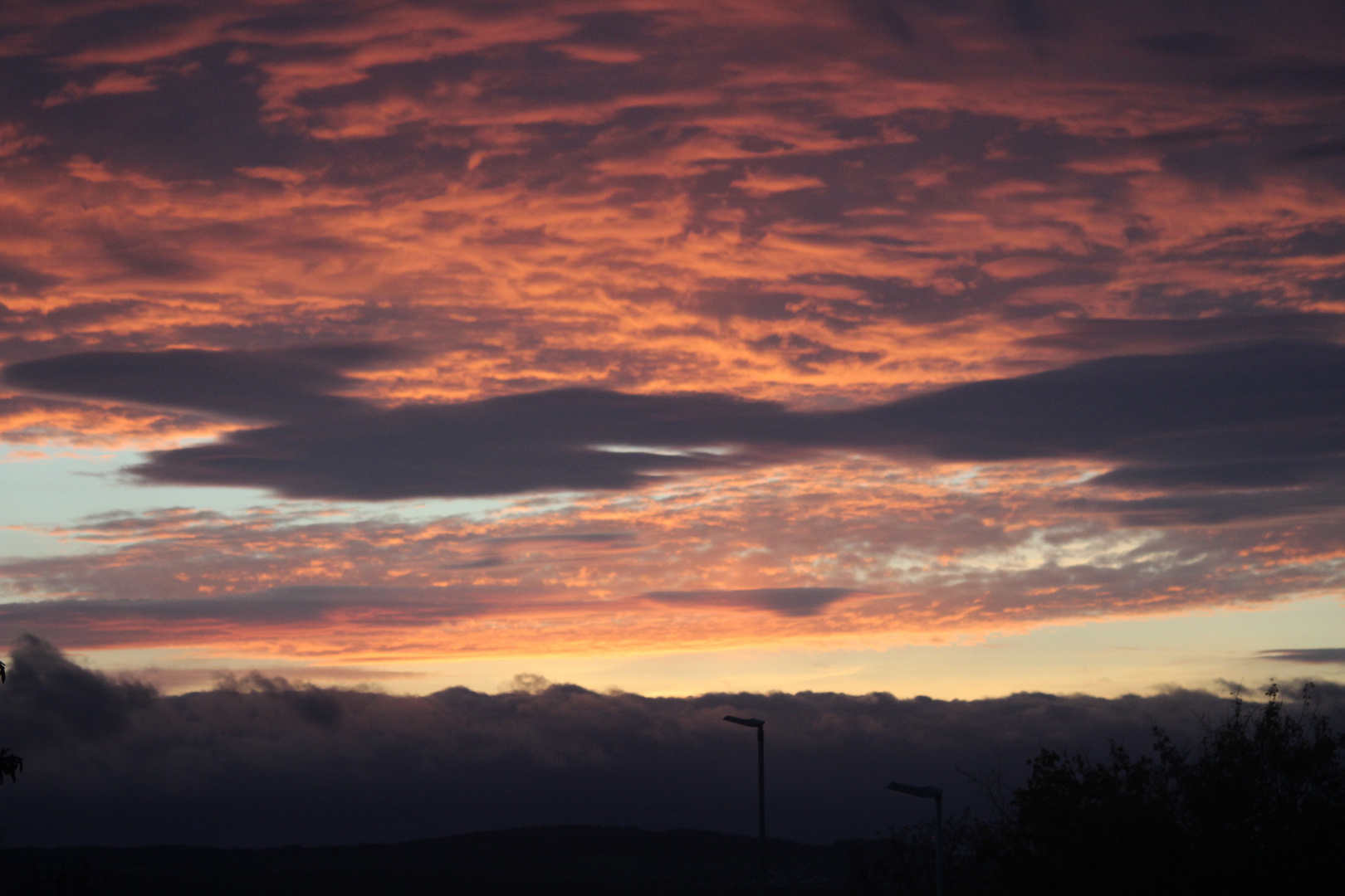 Der Himmel brennt über der Voreifel