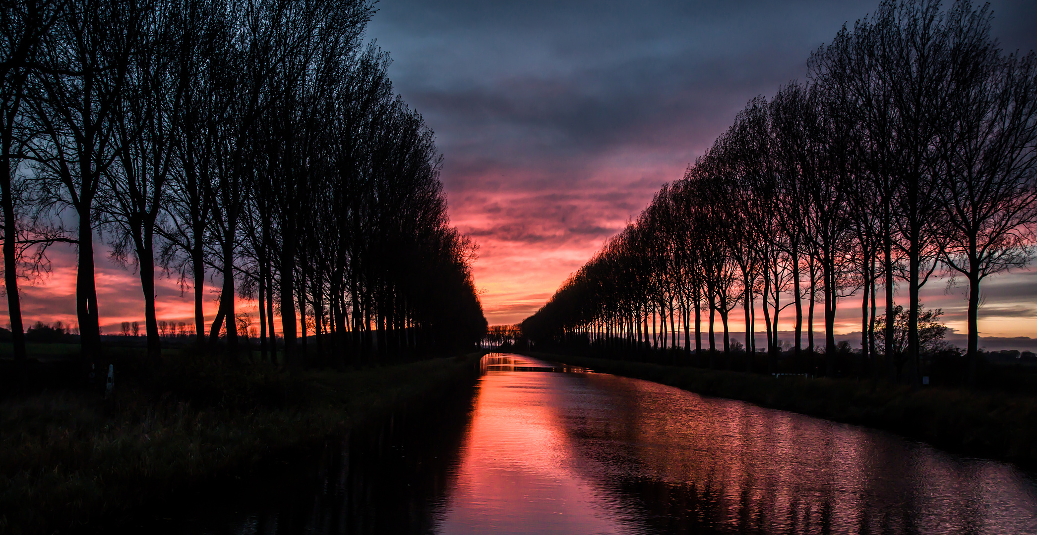 Der Himmel brennt über Knokke-Heist