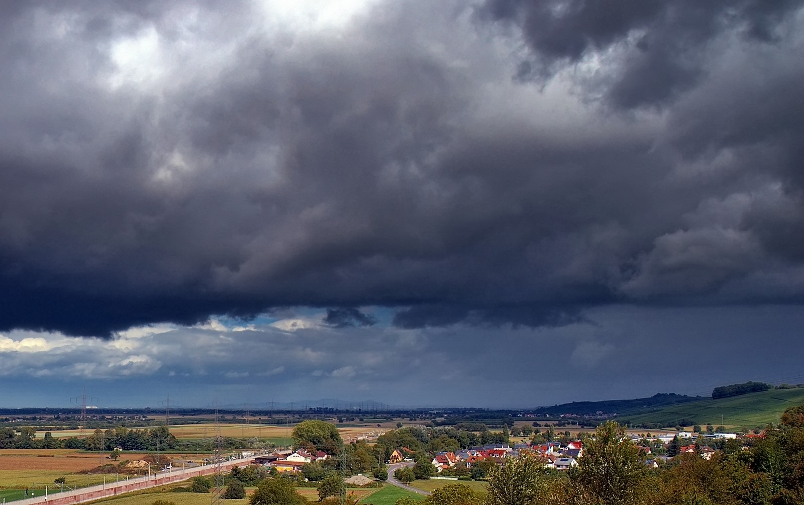 ~~~ Der Himmel fällt runter ~~~