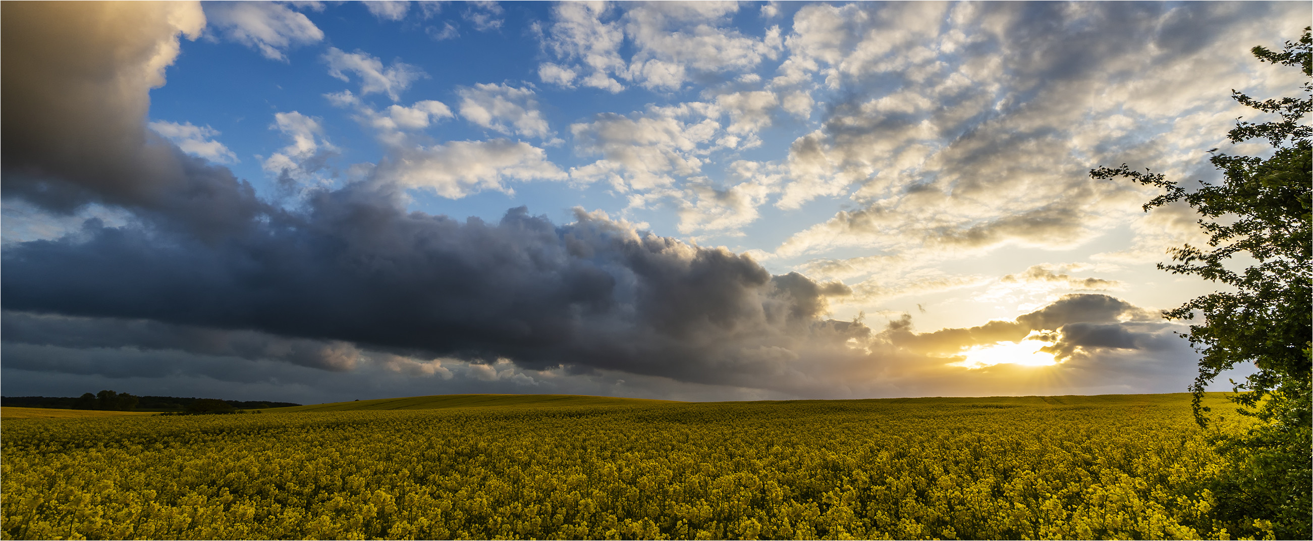 … Der Himmel fordert immer Beachtung …