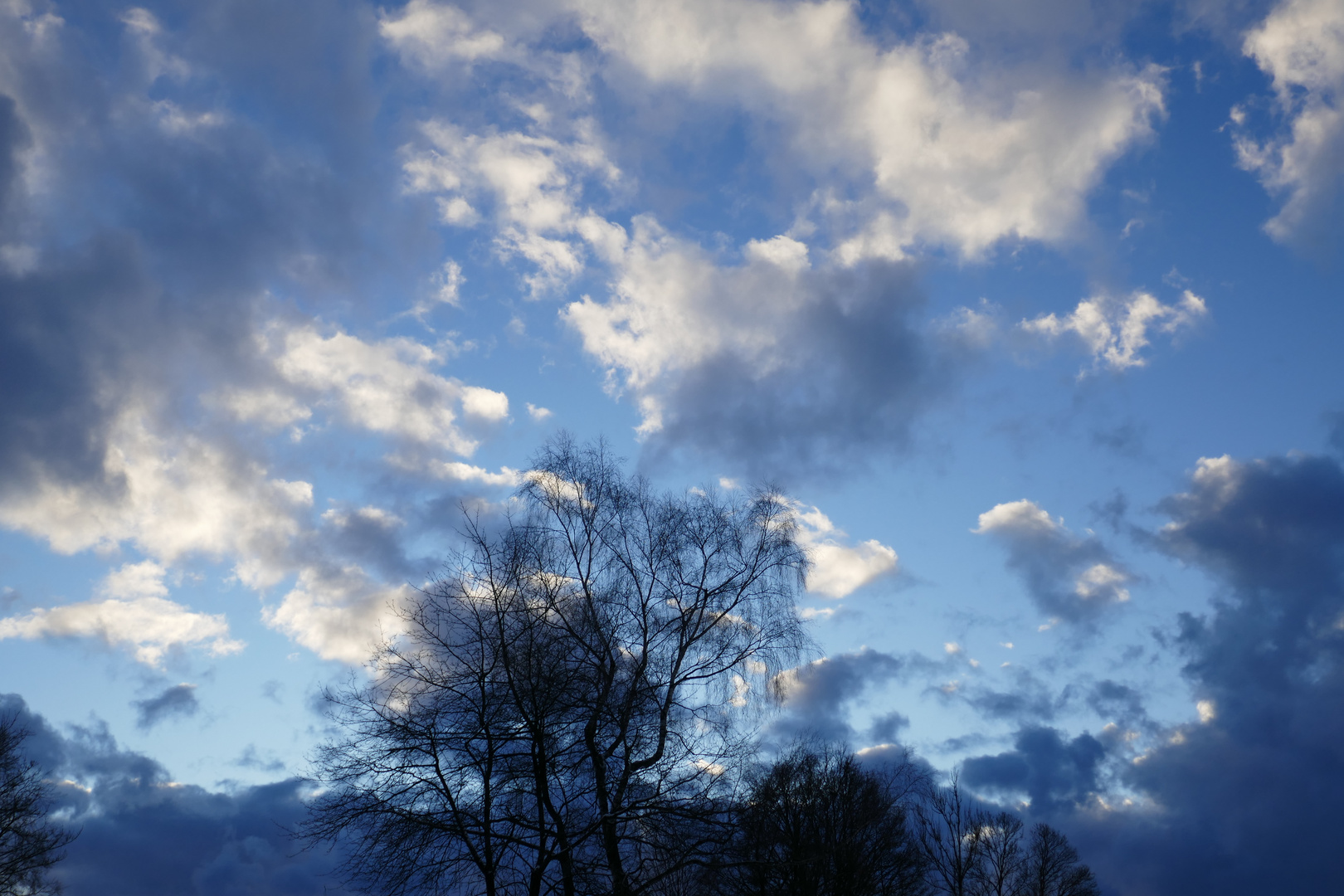 Der Himmel gebärdet sich ...