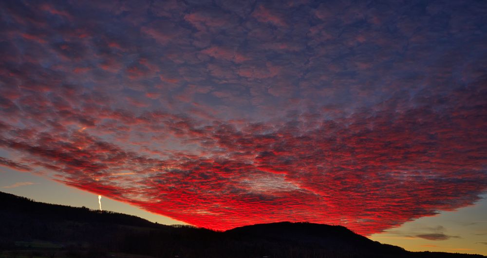 Der Himmel glüht