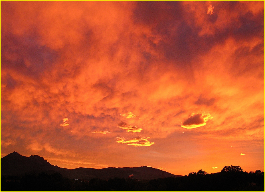 Der Himmel glüht