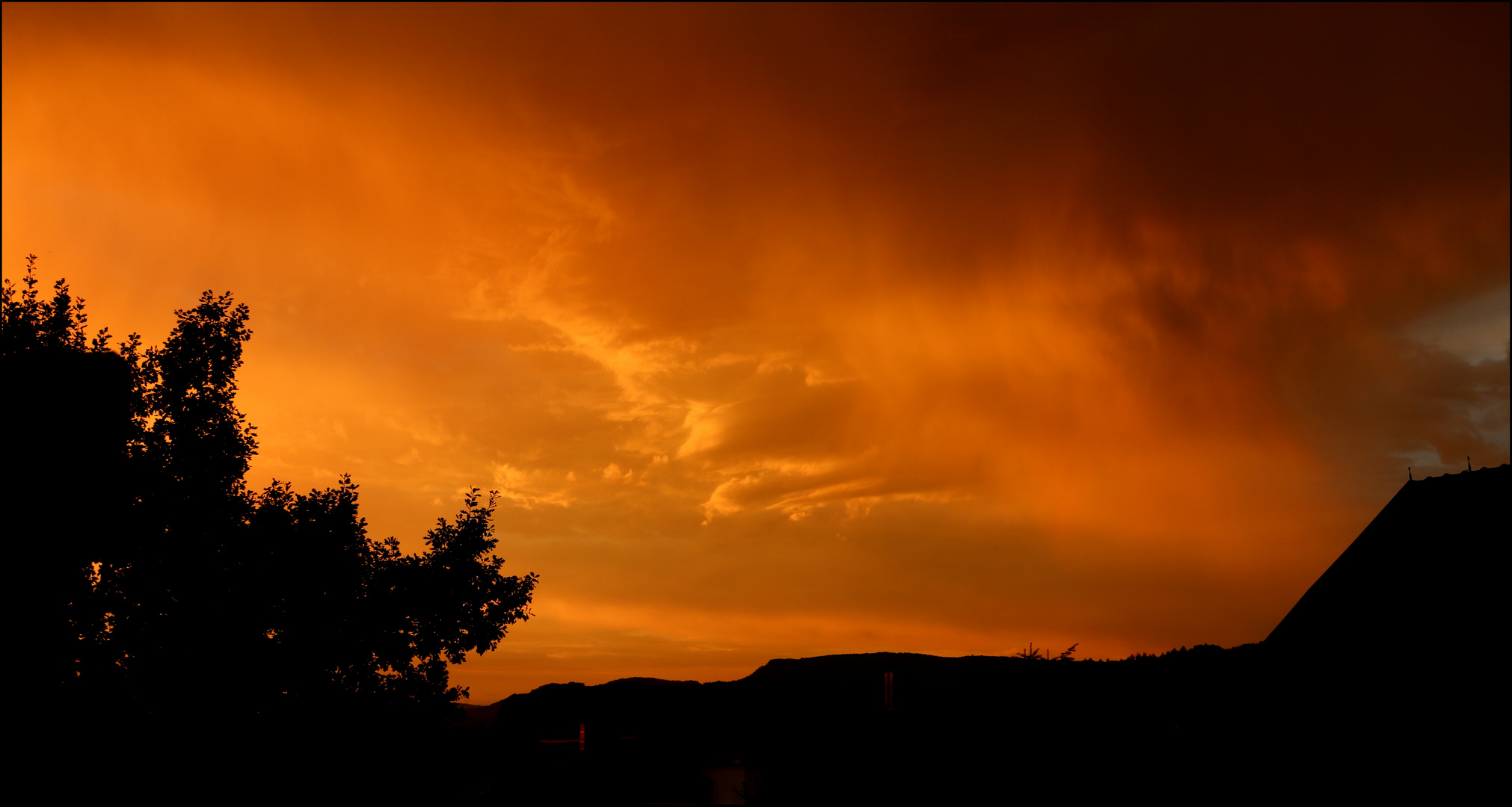 Der Himmel heute Morgen 06:42:01 Uhr.