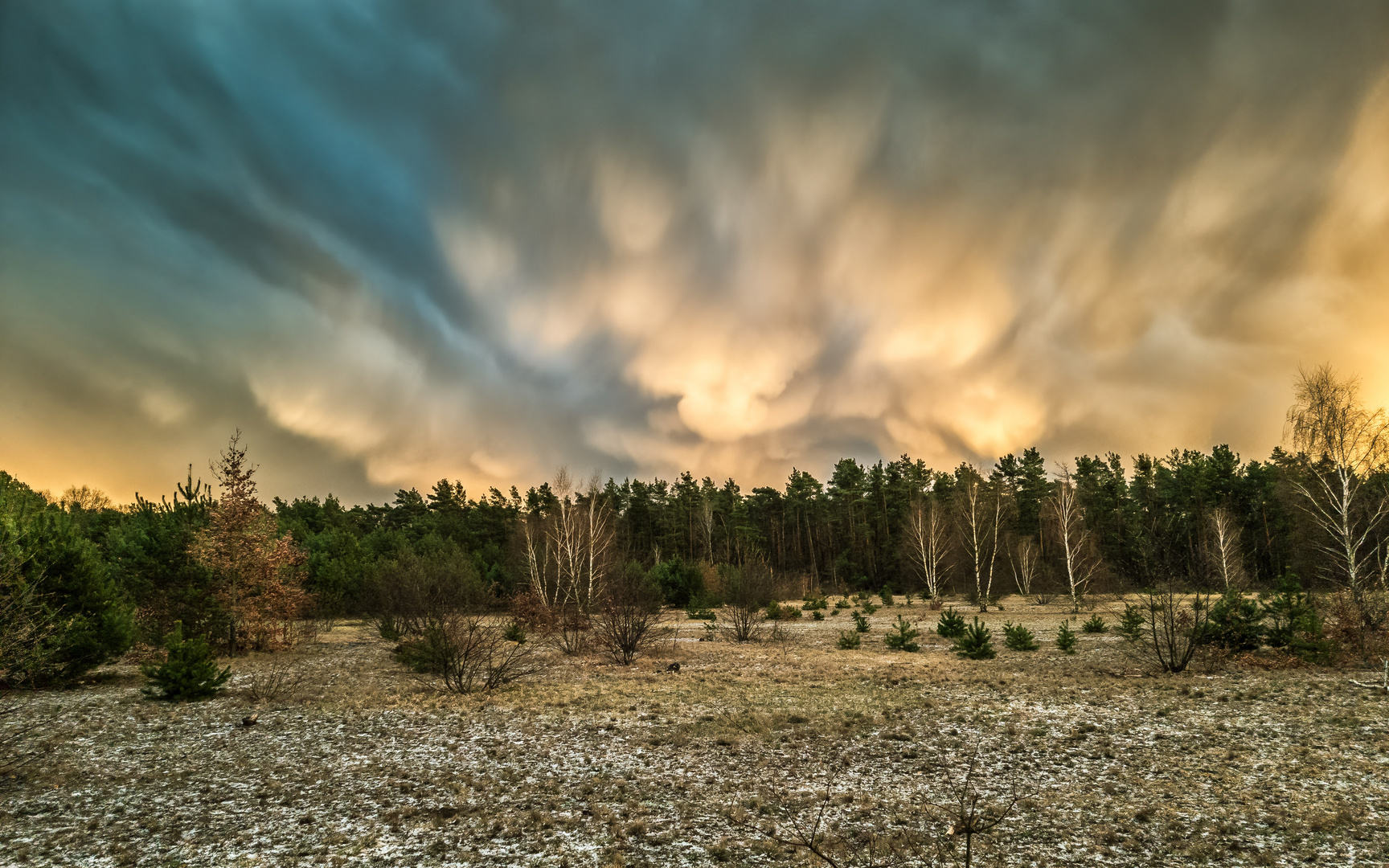 Der Himmel nach dem Hagelschauer