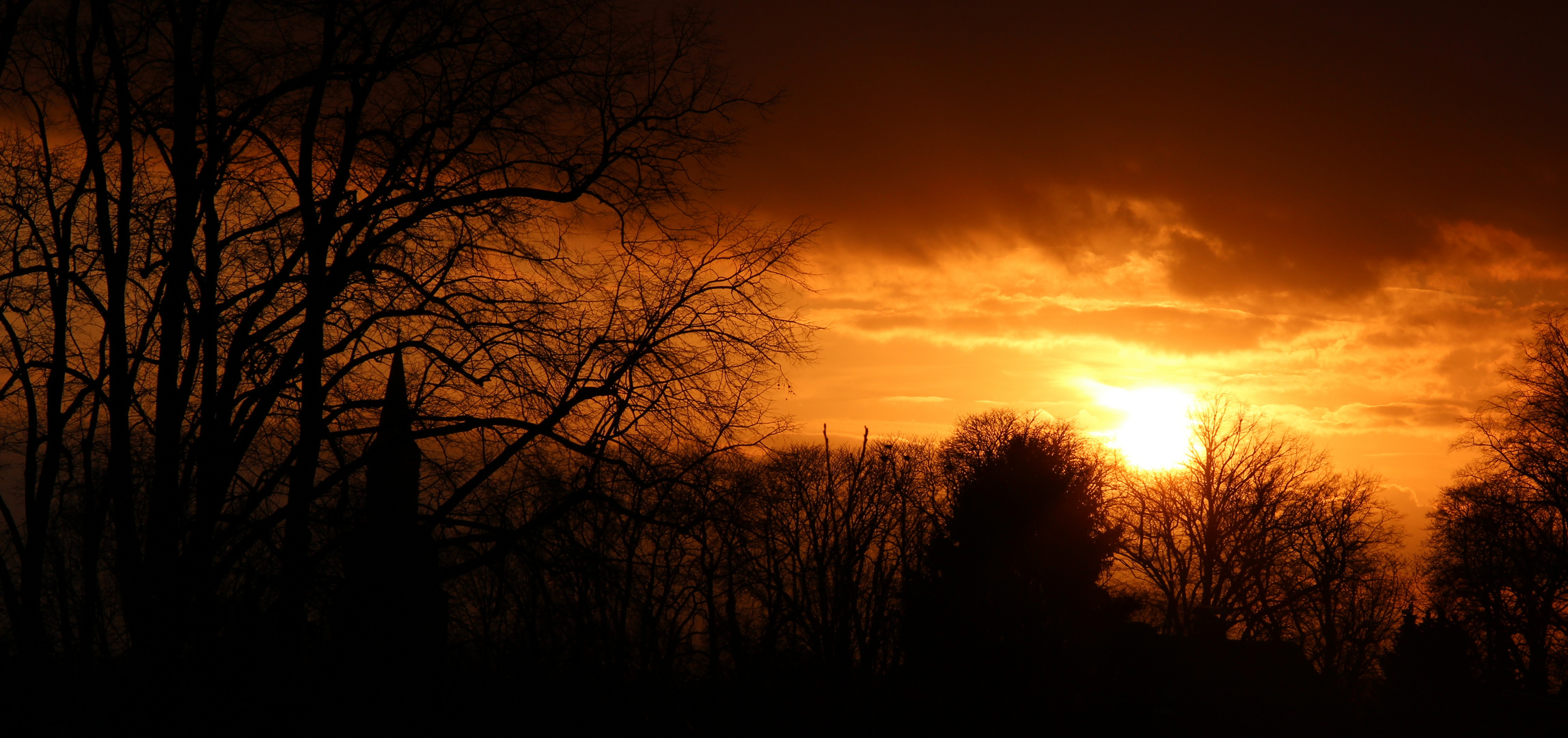 Der Himmel reißt auf