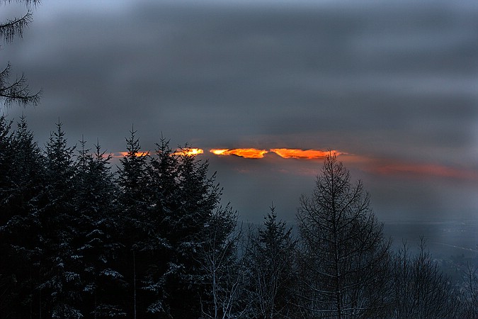 Der Himmel reißt auf