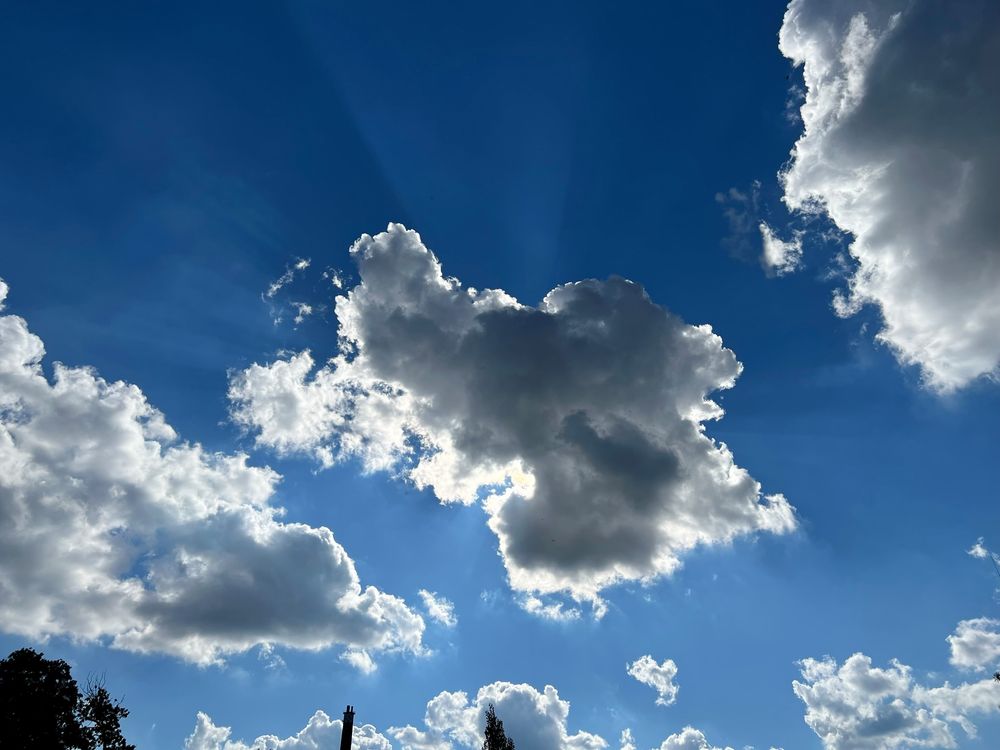 Der Himmel über der Havel-Therme in Werder