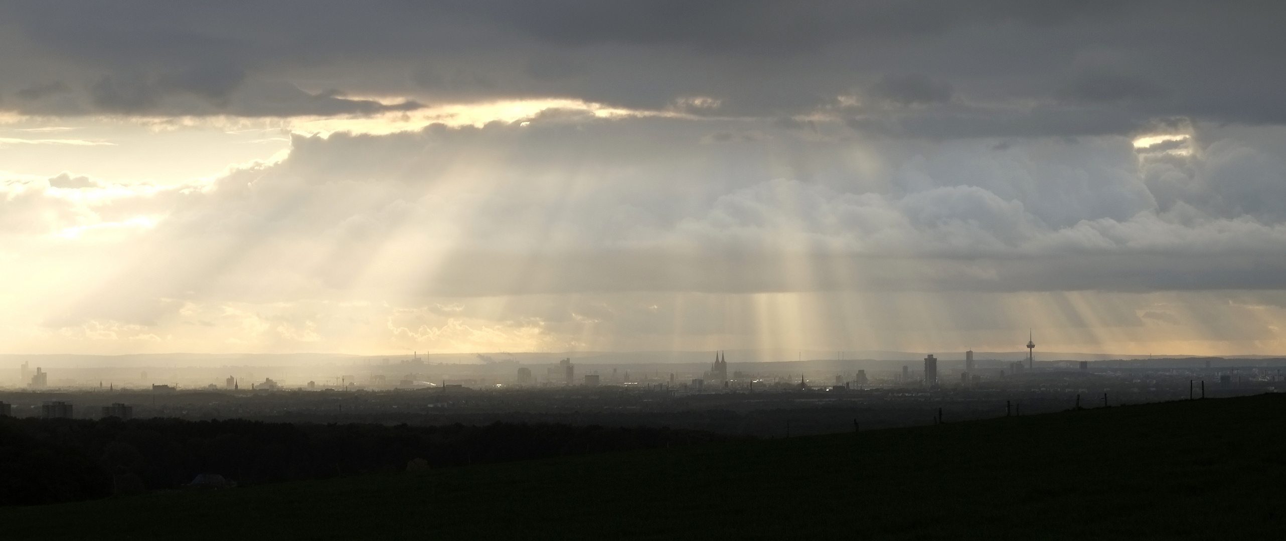 der Himmel über Köln -1-