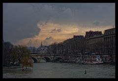 Der Himmel über Paris