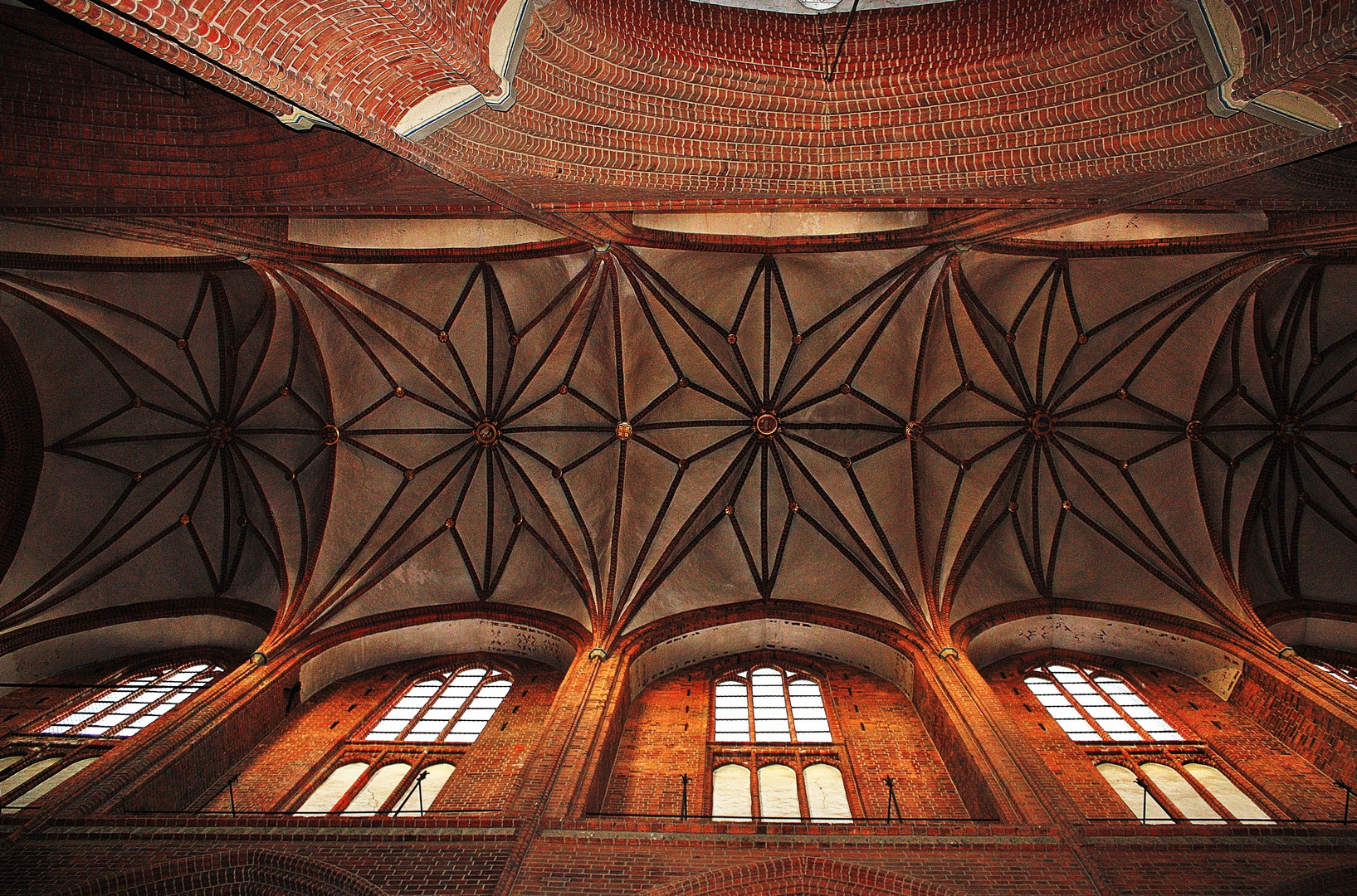 Der Himmel über St. Nikolai in Lüneburg