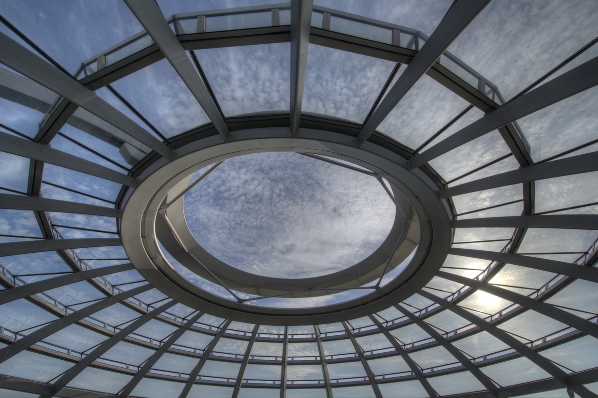 ~ Der Himmel über'm Reichstag ~