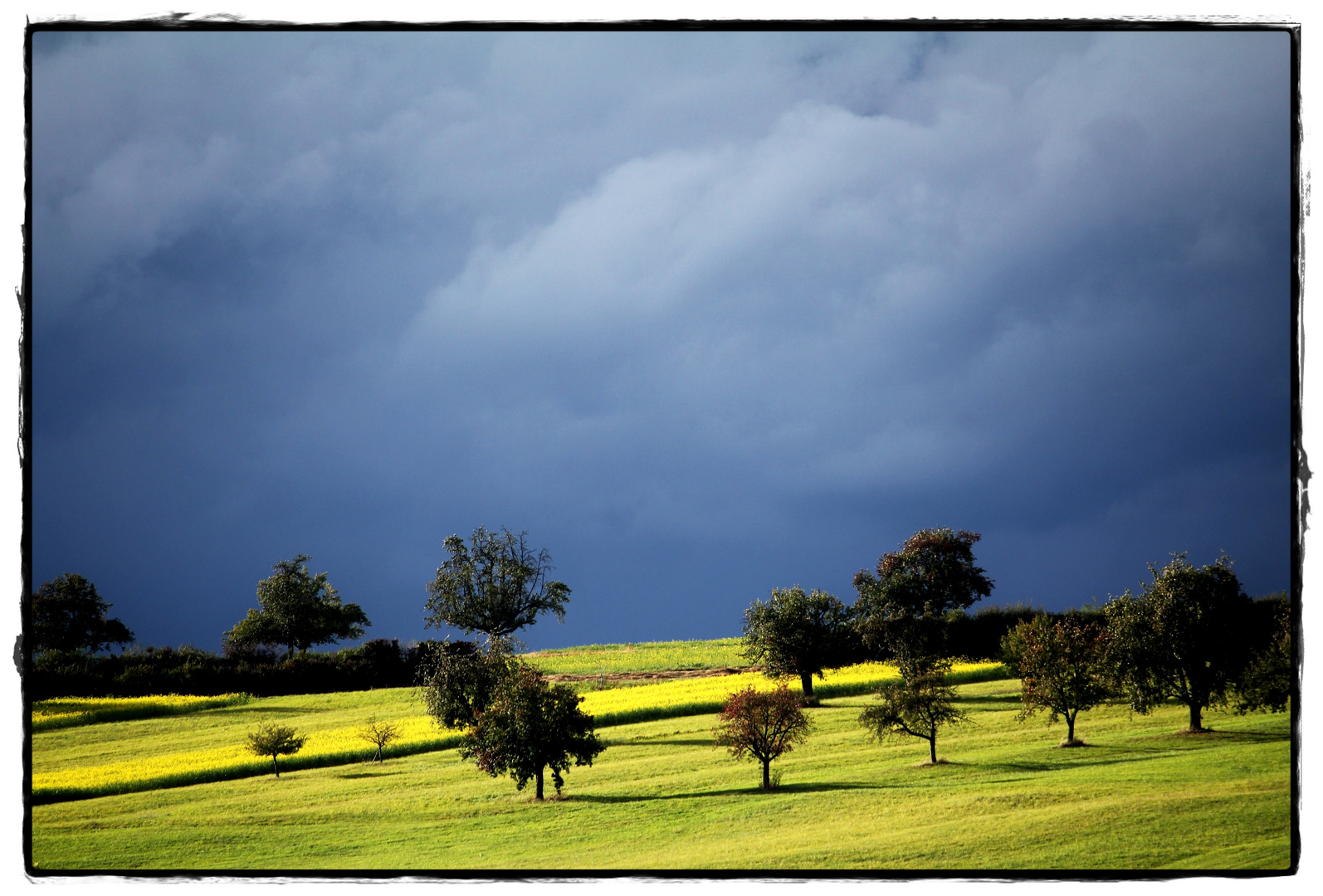 der Himmel verdunkelt sich