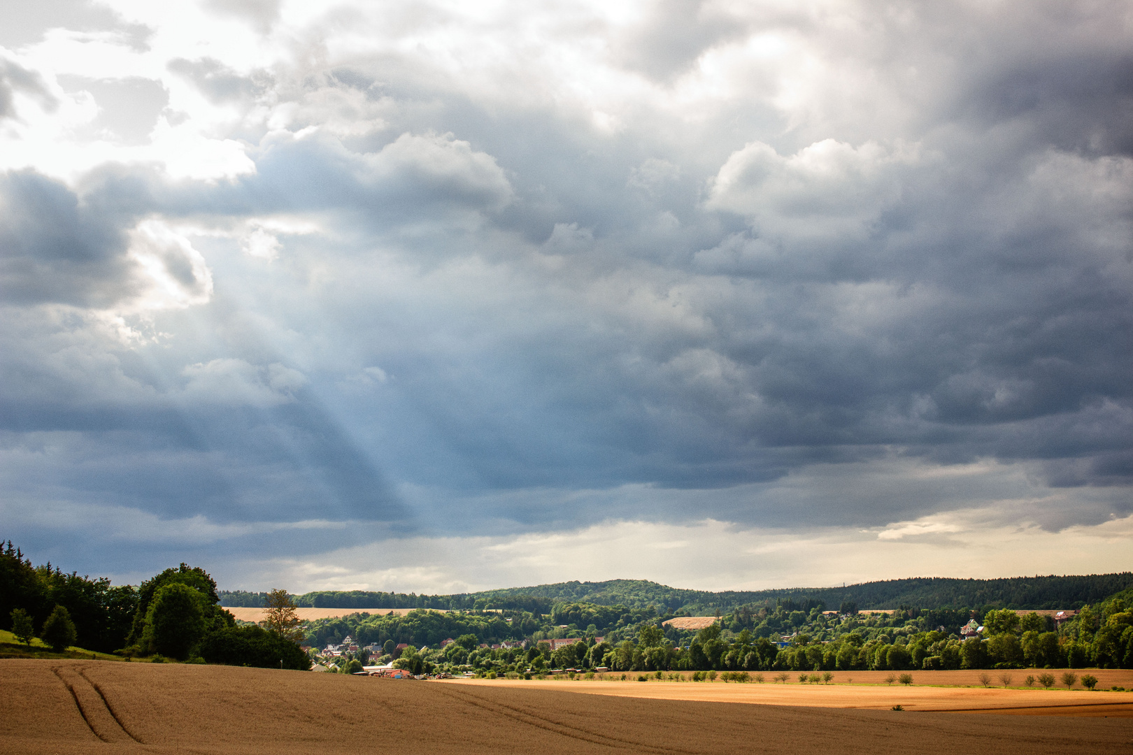 der Himmel zerreißt