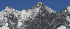 Der höchste Gipfel der Schweizer Alpen ist der Dom...