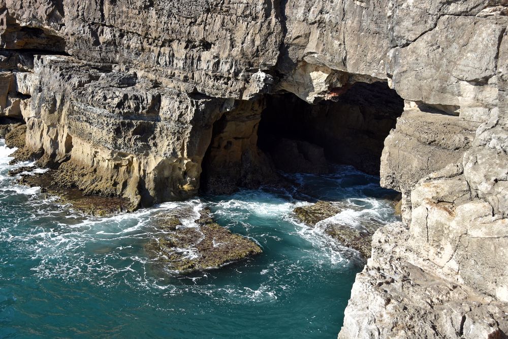 Der Höllenschlund Boca do Inferno in Portugal