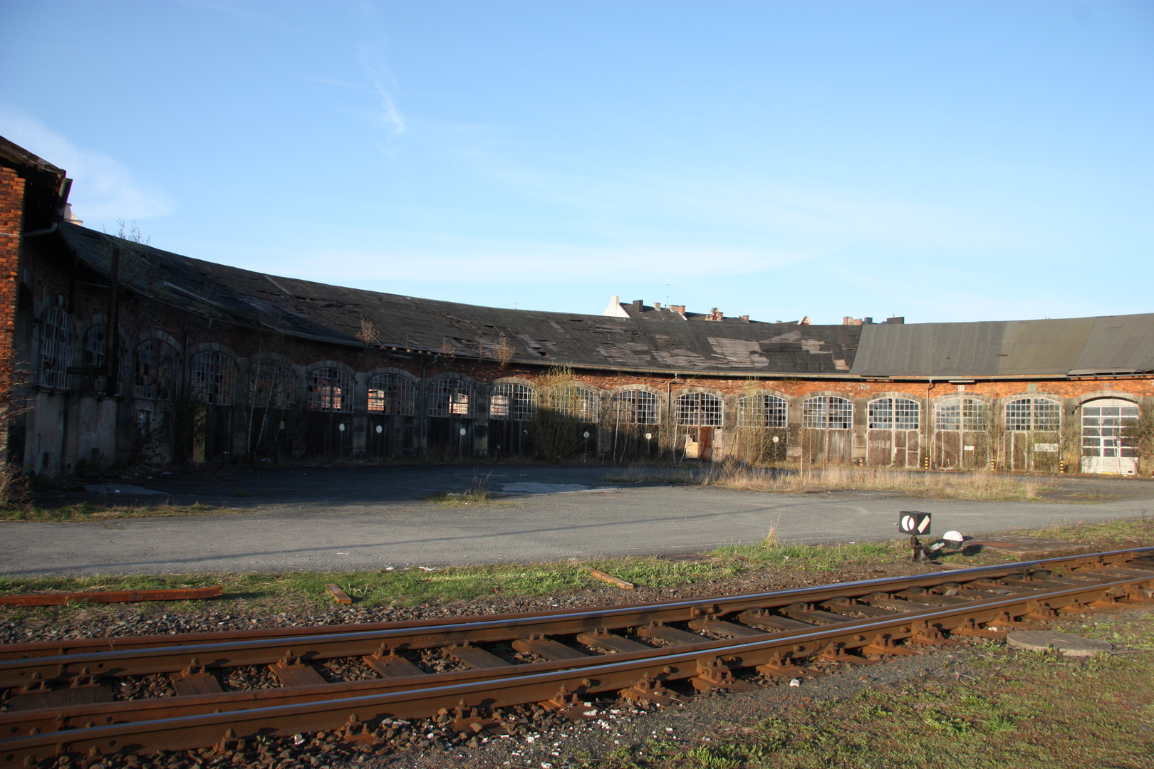 Der Hofer Lokschuppen im Verfall - Sommer 2010