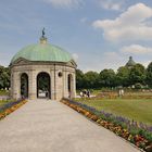 Der Hofgarten am Odeonsplatz im Münchner Zentrum lädt...