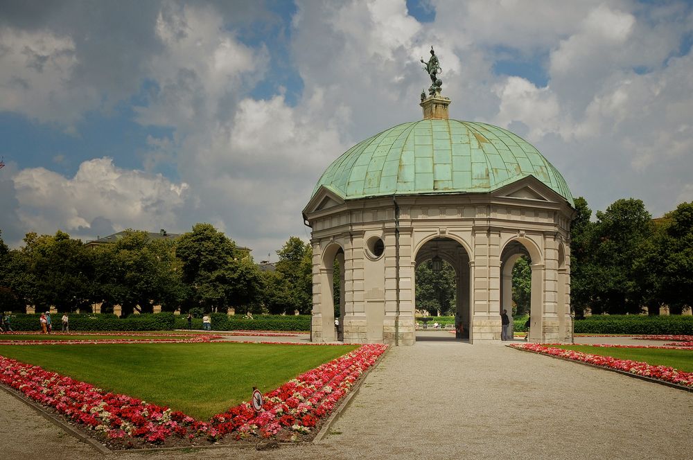 Der Hofgarten am Odeonsplatz München