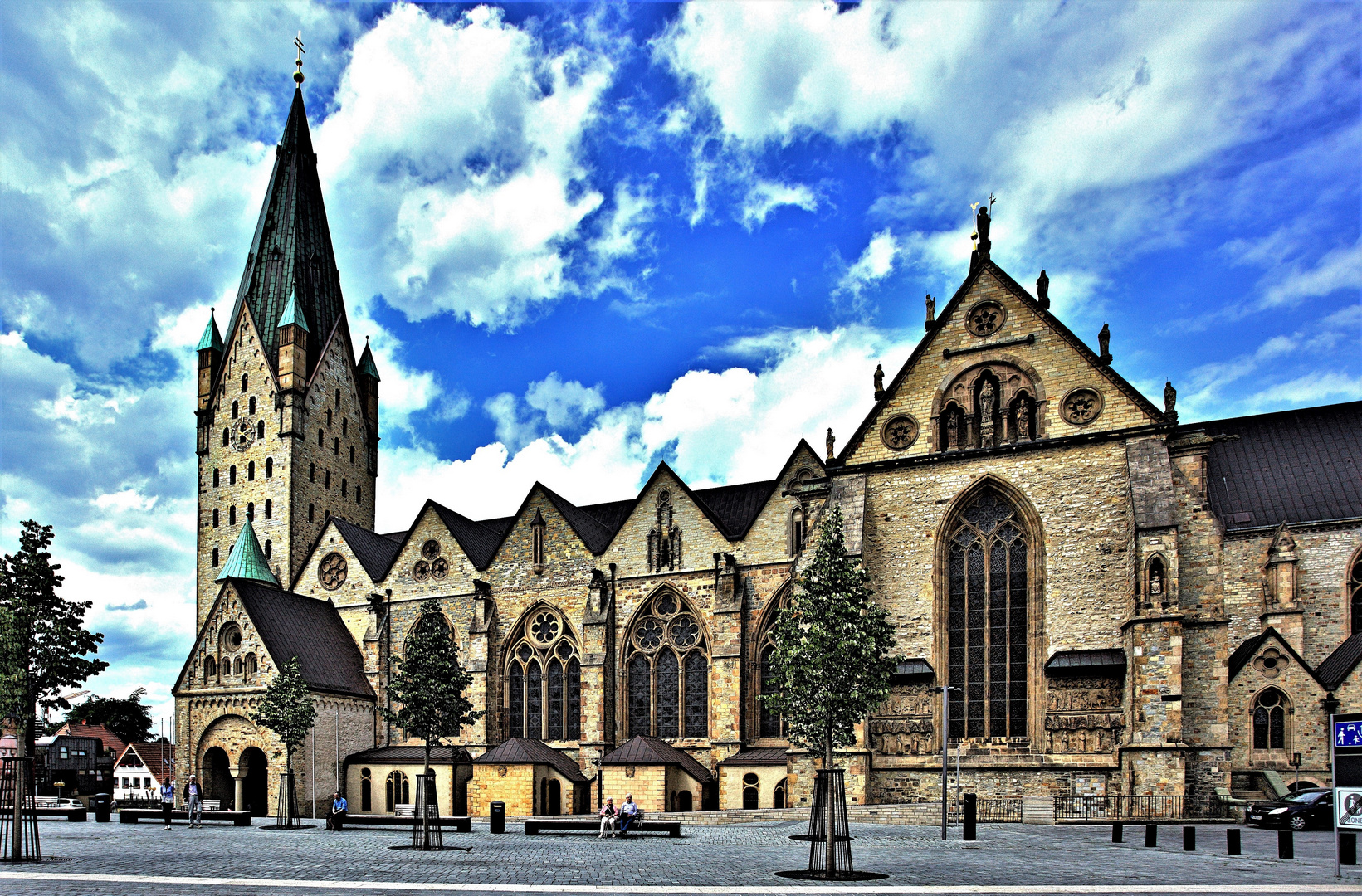 der Hohe Dom St  Maria   St  Liborius  St  Kilian