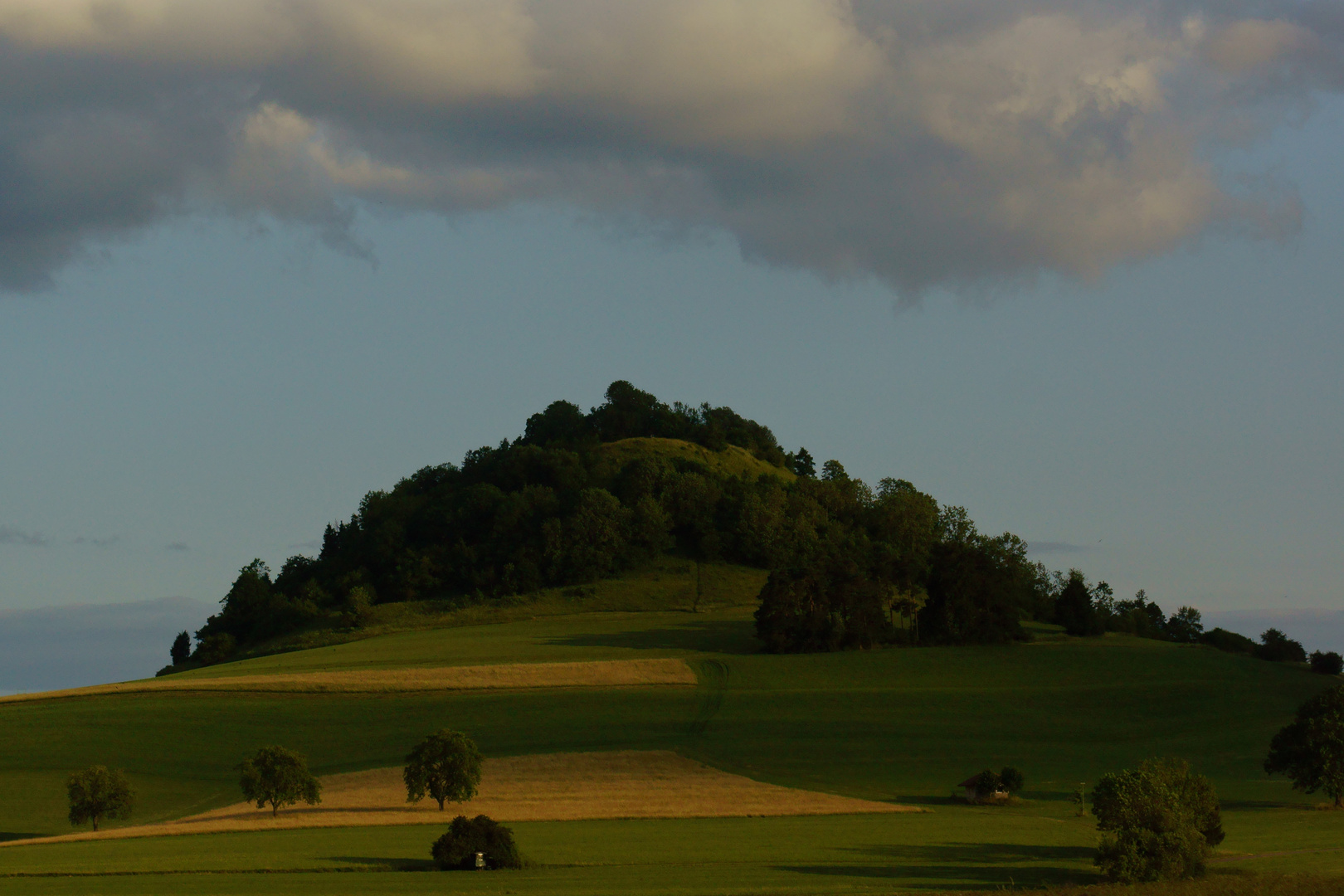 Der "Hohe Karpfen" bei Hausen ob Verena