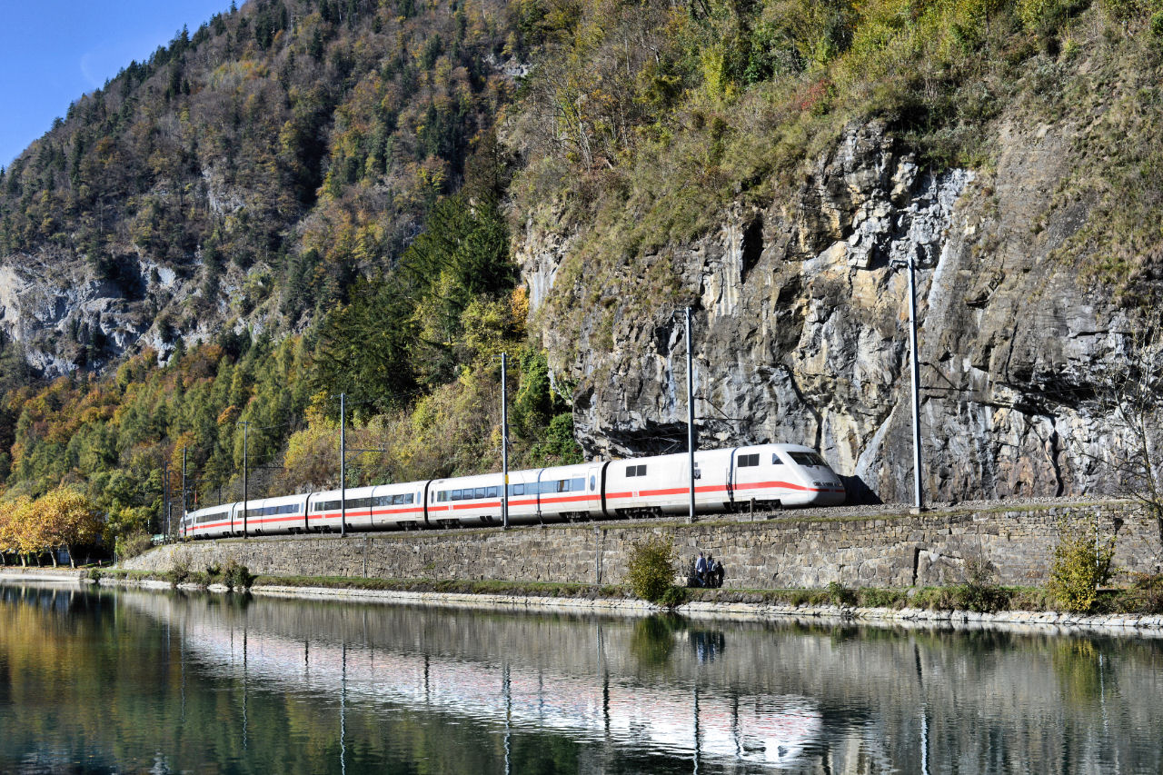 Der ICE in der Nähe von Interlaken