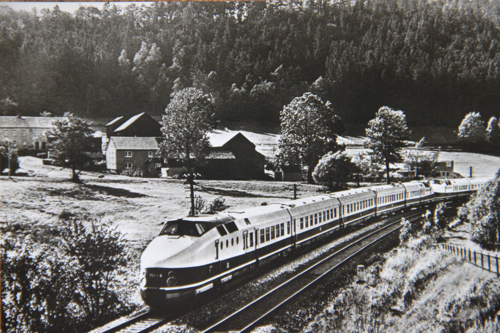 Der ICE von vorgestern auf der Strecke hinauf nach Bad Brambach