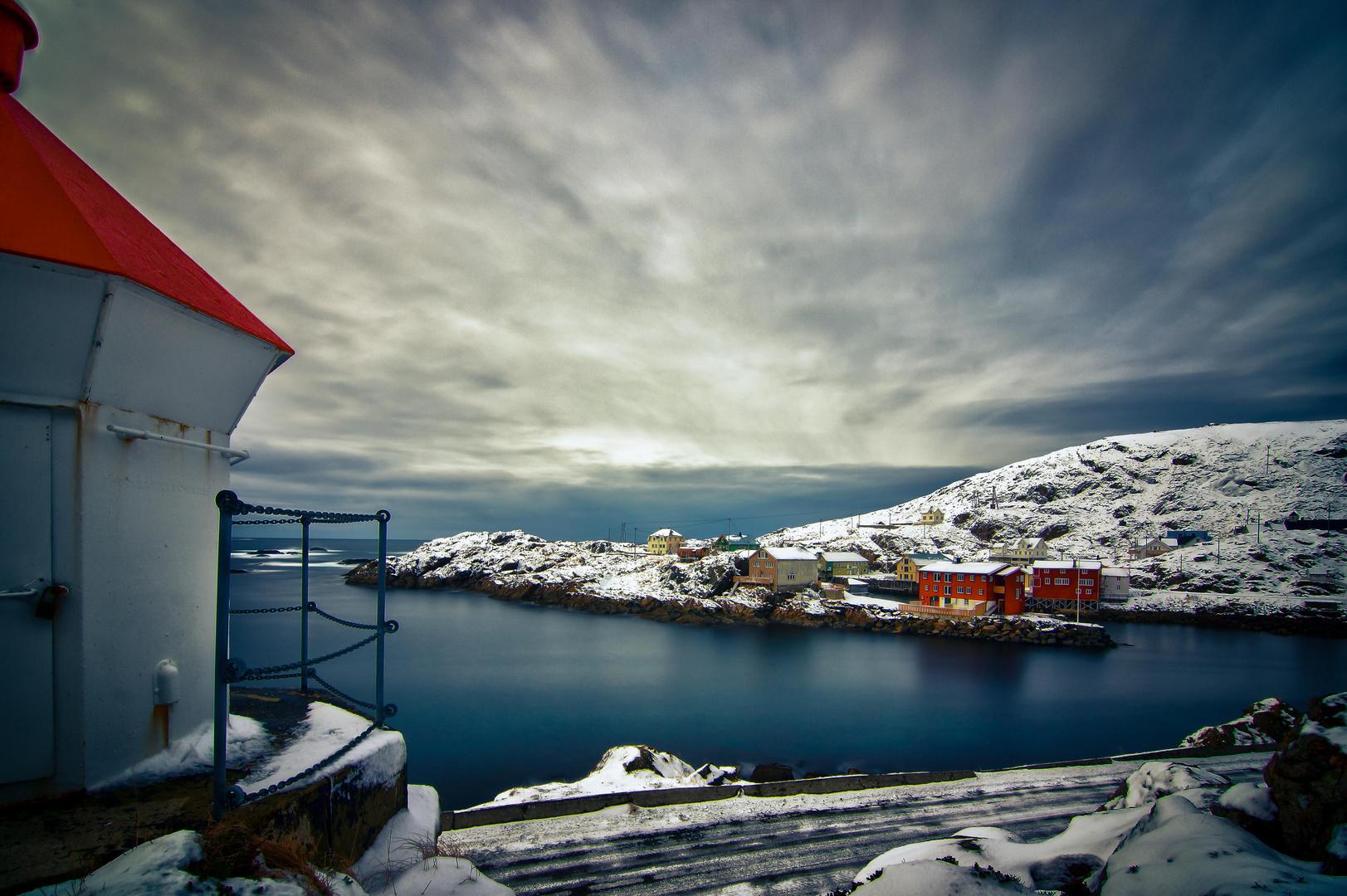 Der idylische Hafen in Nyksund auf den Lofoten