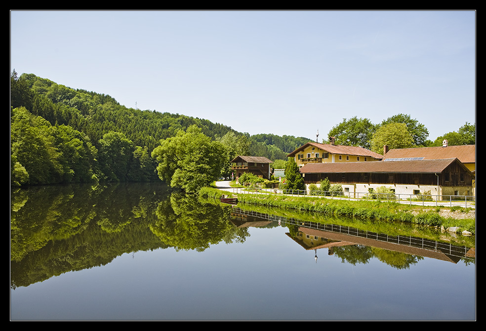 Der Ilzer Stausee bei Hals