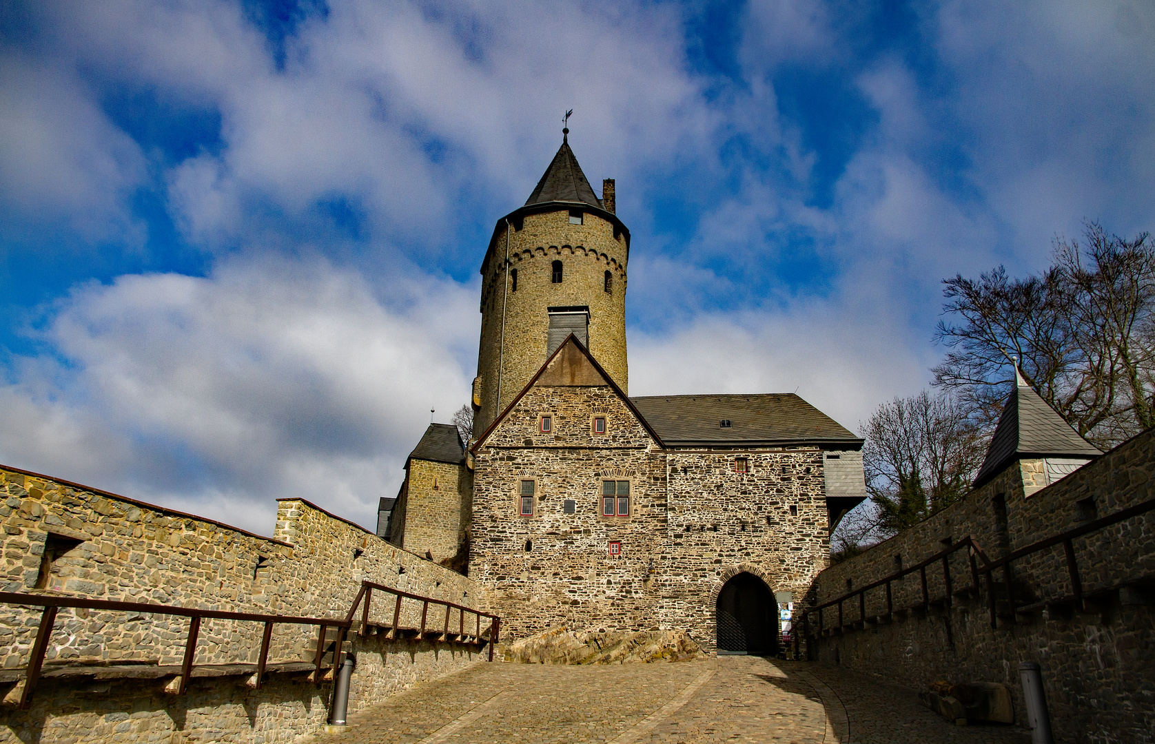 Der Innenhof der Burg Altena