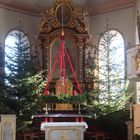 - Der Innenraum der Kirche von Wackersberg bei Bad Tölz in Oberbayern - Adventszeit - vom 27.11.2o1o