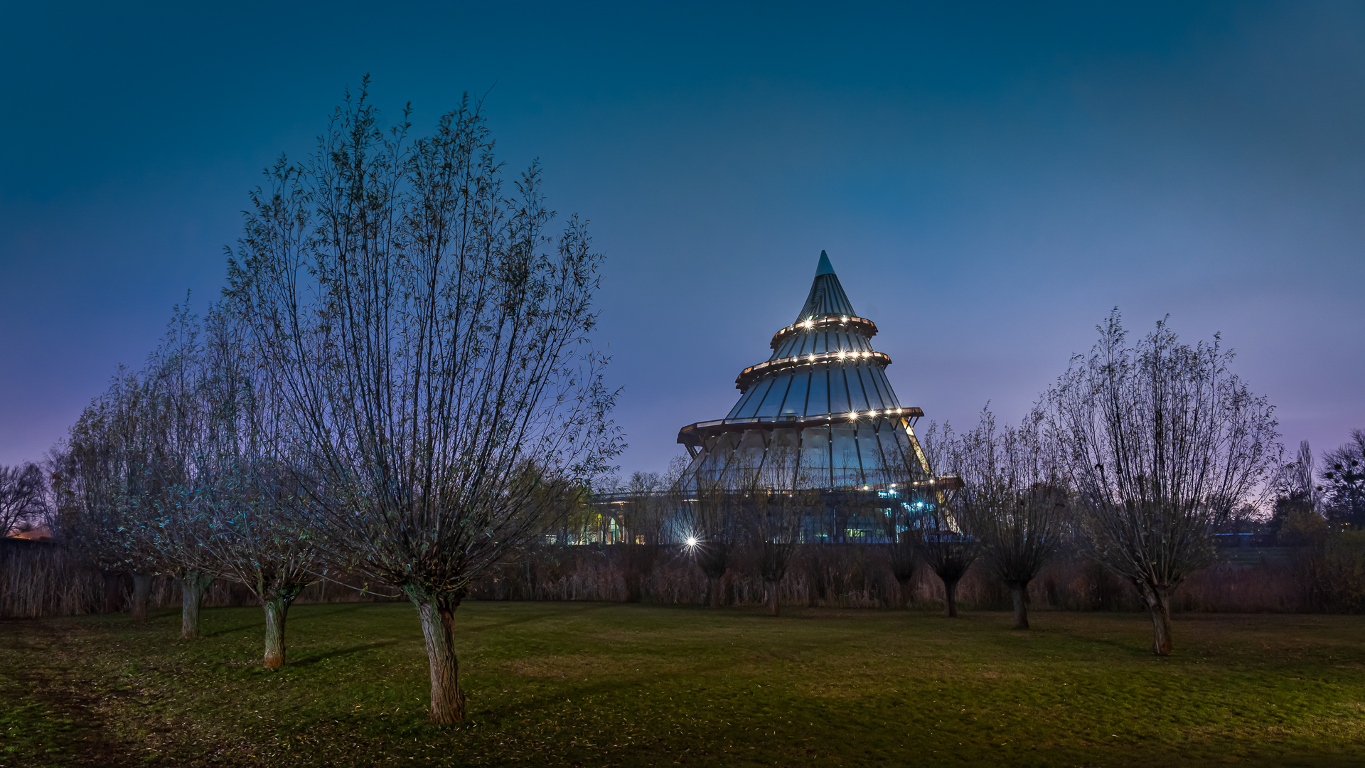 Der Jahrtausendturm (2)