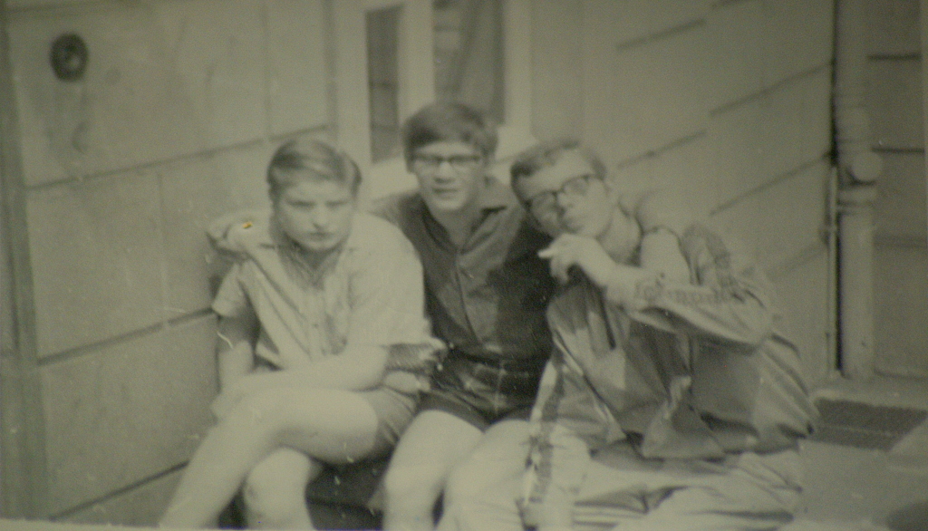 Der jugendliche Fotograf ! ich, (in der Mitte) vor 45 Jahren.